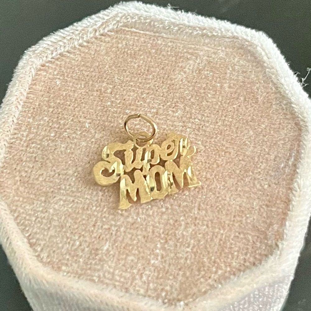 Vintage 10K Gold 'Super Mom' Pendant Charm for Chain Necklace